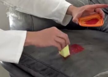 Comment enlever du stylo sur canapé ?