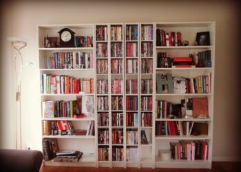 Comment enlever les étagères d'IKEA ?