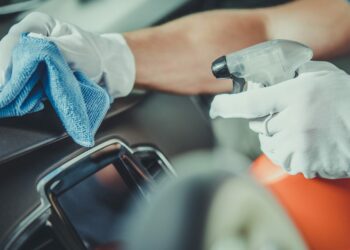 Comment enlever les mauvaises odeurs dans un sac ?