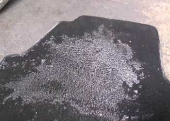 Comment enlever les taches de calcium sur les bottes ?