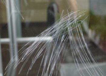 Comment enlever une rayure sur du verre trempé ?