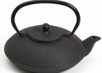 Comment entretenir une théière en fonte ?