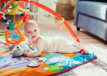 Comment éveiller bébé Montessori ?
