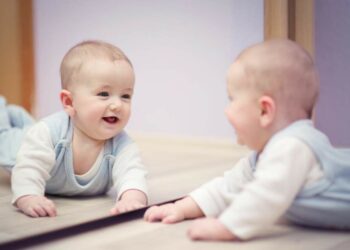 Comment éveiller un bébé de 4 mois ?