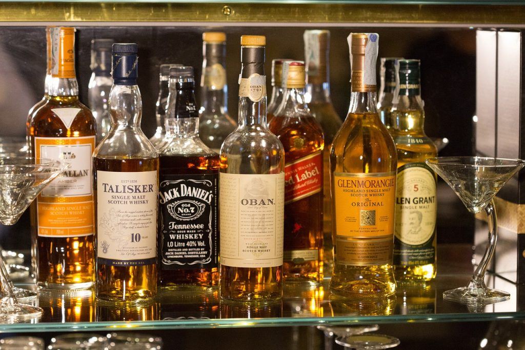 Comment exposer ses bouteilles de whisky Comment exposer ses bouteilles de whisky