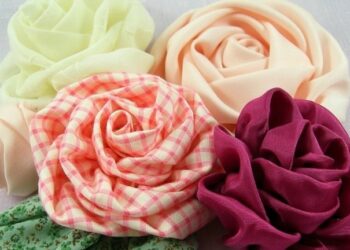 Comment fabriquer des fleurs en tissu ?