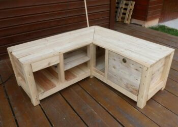 Comment fabriquer un meuble d'angle en bois ?