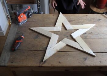 Comment fabriquer une étoile pour sapin de Noël ?