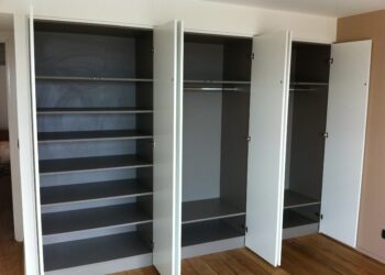Comment fabriquer une penderie sur mesure ?