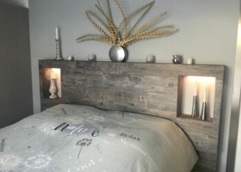Comment fabriquer une tête de lit avec des lames de parquet ?