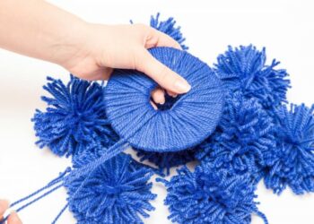 Comment faire des pompons laine ?