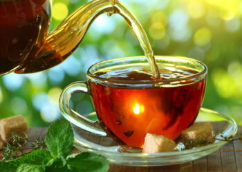Comment faire du thé dans une théière ?