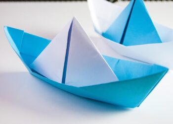 Comment faire flotter un bateau en papier ?