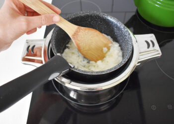 Comment faire fondre le fond d'une bougie ?