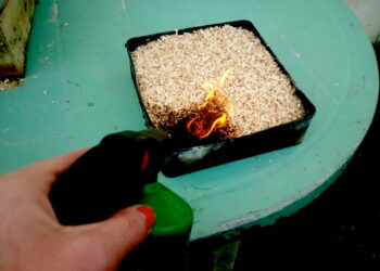 Comment faire fumer de la viande dans un fumoir ?