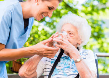 Comment faire plaisir à une personne âgée ?