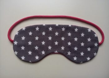 Comment faire pour dormir avec un masque de nuit ?