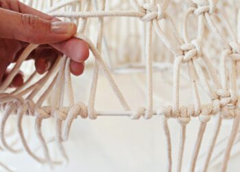 Comment faire un abat jour en macramé ?