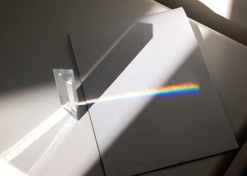 Comment faire un arc-en-ciel avec un prisme ?