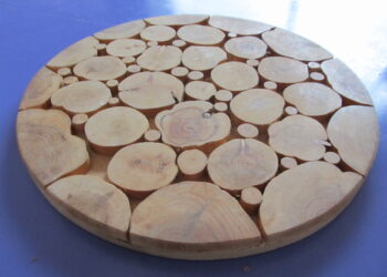 Comment faire un dessous de plat avec un rondin de bois ?
