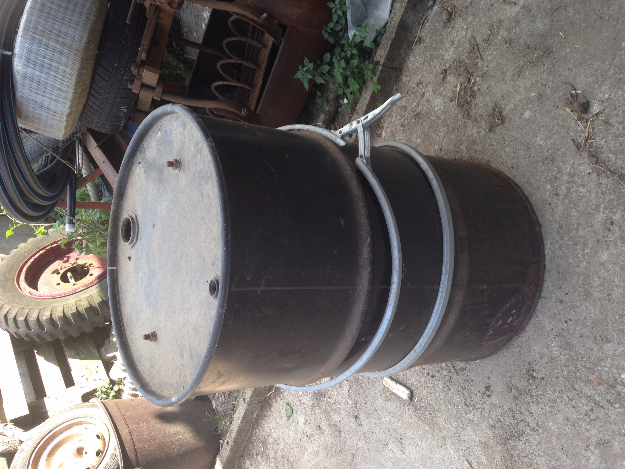 Comment faire un fumoir avec un bidon