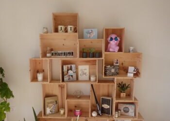 Comment faire un meuble avec des caisses en bois ?