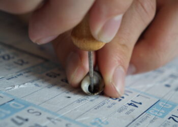 Comment faire un petit trou dans un coquillage ?