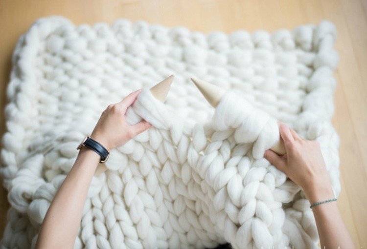 Comment faire un plaid en grosse laine