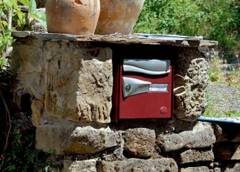 Comment faire un support de boîte aux lettres ?