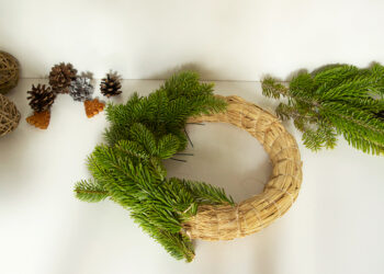 Comment faire une couronne de Noël naturelle ?