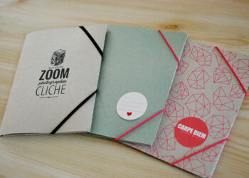 Comment faire une pochette en carton ?