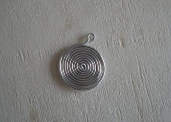 Comment faire une spirale en fil de fer ?