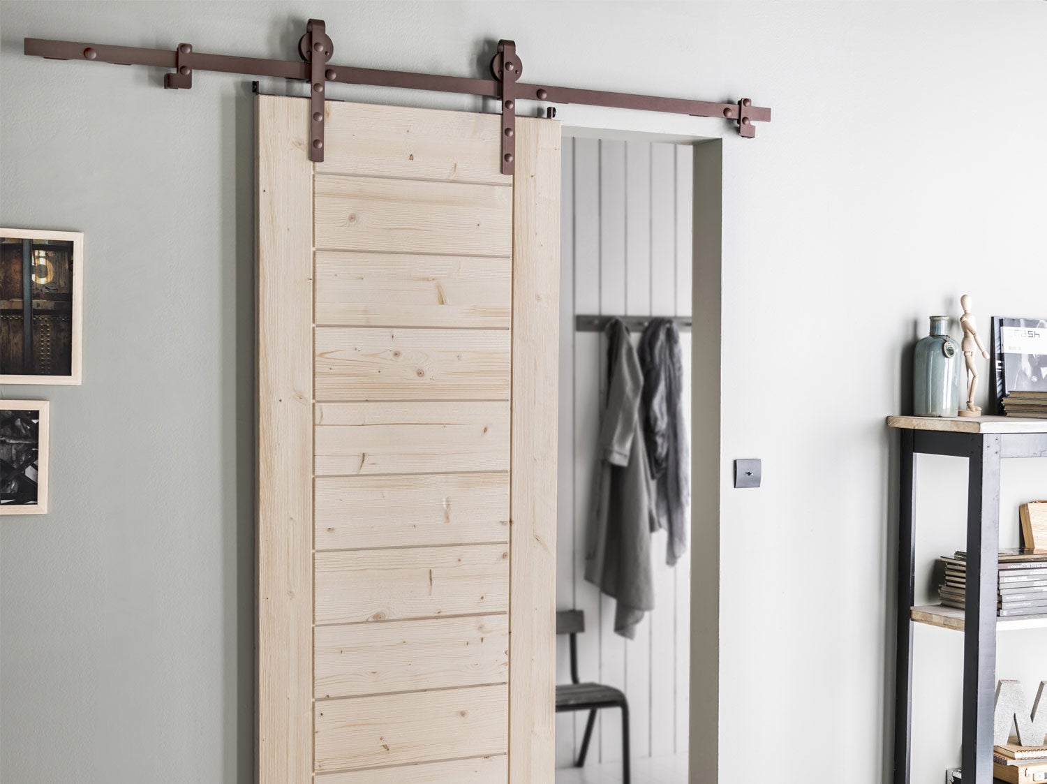 Comment fermer une porte coulissante sur rail — free download