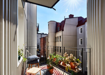 Comment fixer un balcon à la maison ?