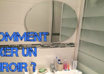 Comment fixer un petit miroir au mur ?