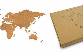 Comment fixer une carte du monde au mur ?