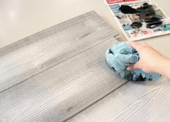 Comment garder l'aspect brut du bois ?