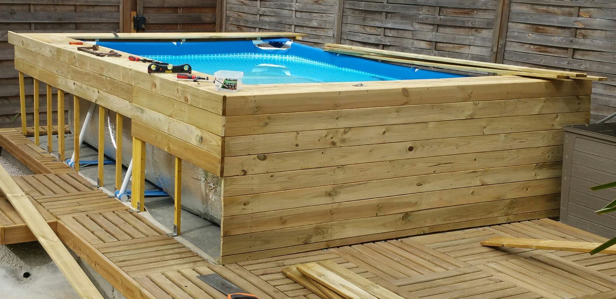 Comment habiller le contour d'une piscine hors sol — free download