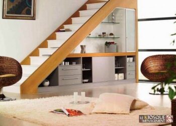 Comment habiller le dessous d'un escalier tournant ?