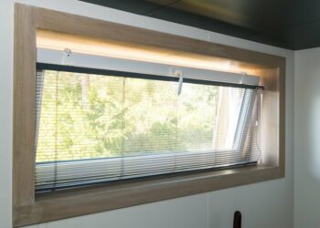 Comment habiller un contour de fenêtre intérieur ?