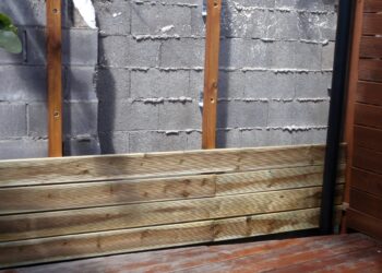 Comment habiller un mur parpaing extérieur ?