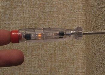 Comment identifier le neutre et la phase ?
