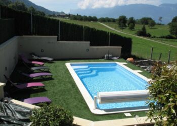 Comment illuminer une piscine ?