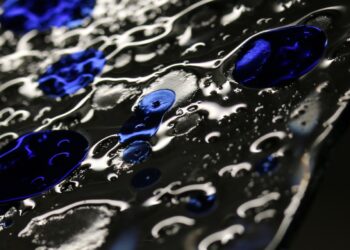 Comment laisser passer la lumière sans être vu ?