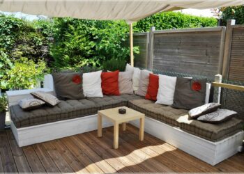 Comment lester un salon de jardin ?