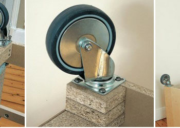 Comment mettre des équerres sur un meuble ?