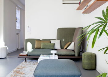 Comment mettre un canapé dans un petit salon ?
