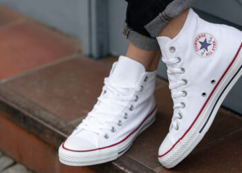 Comment nettoyer des converses blanches en tissu ?