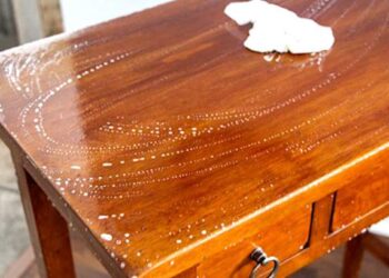 Comment nettoyer des vieux meubles en bois ?