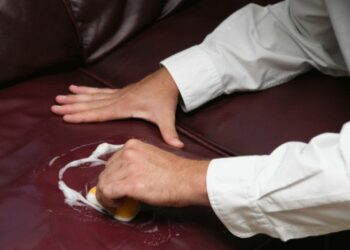 Comment nettoyer le cuir pâle ?